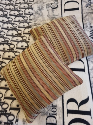 Parker knoll pair - pair, scatter